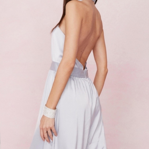 Nwt nasty gal oh what a night satin halter jumpsuit pale blue silver size 6 - Picture 3 of 14